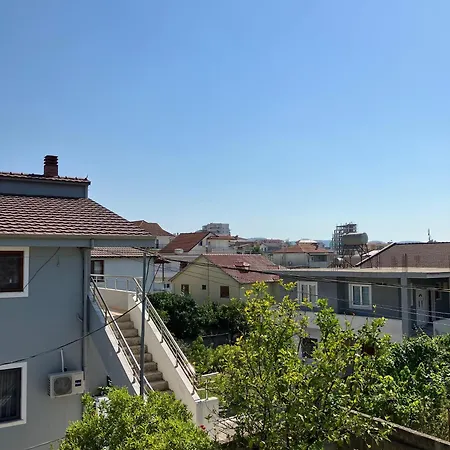 Villa Nr1 *